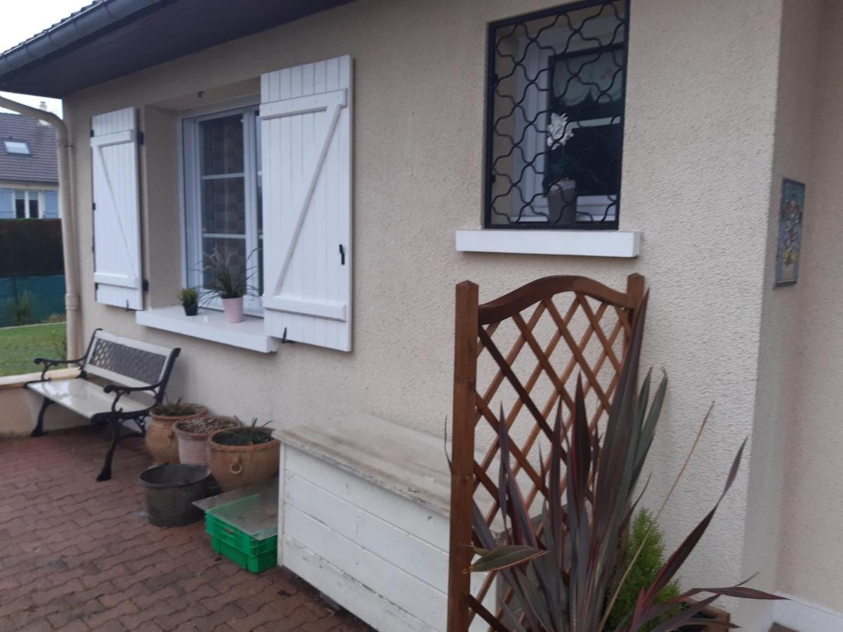 Tulipe24 Bed & Breakfast Savigne-l'Eveque Dış mekan fotoğraf